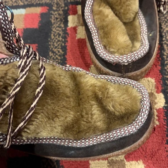 Womens vintage Polar Yodelers moccasins - Picture 3 of 13